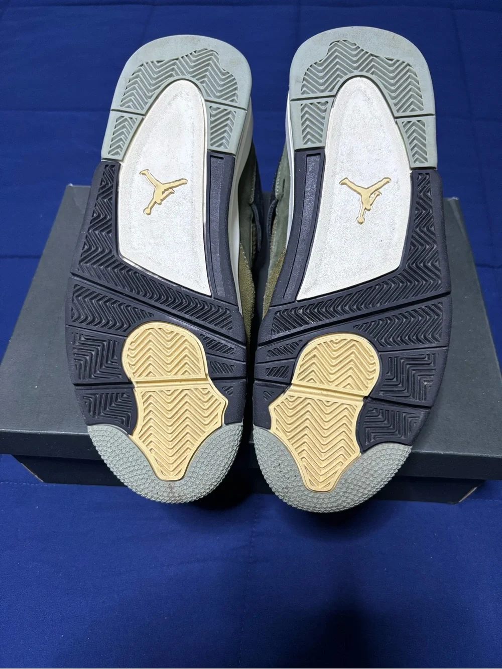 Jordan retro se